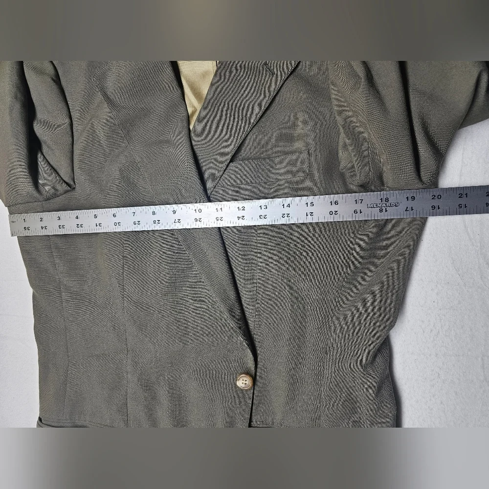 Ralph Lauren Elegant Olive Blazer‎ with Gold Lining
